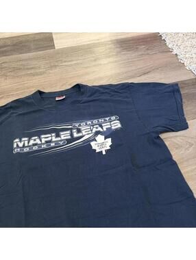 vintage toronto maple leafs Toronto t shirt 00s L
